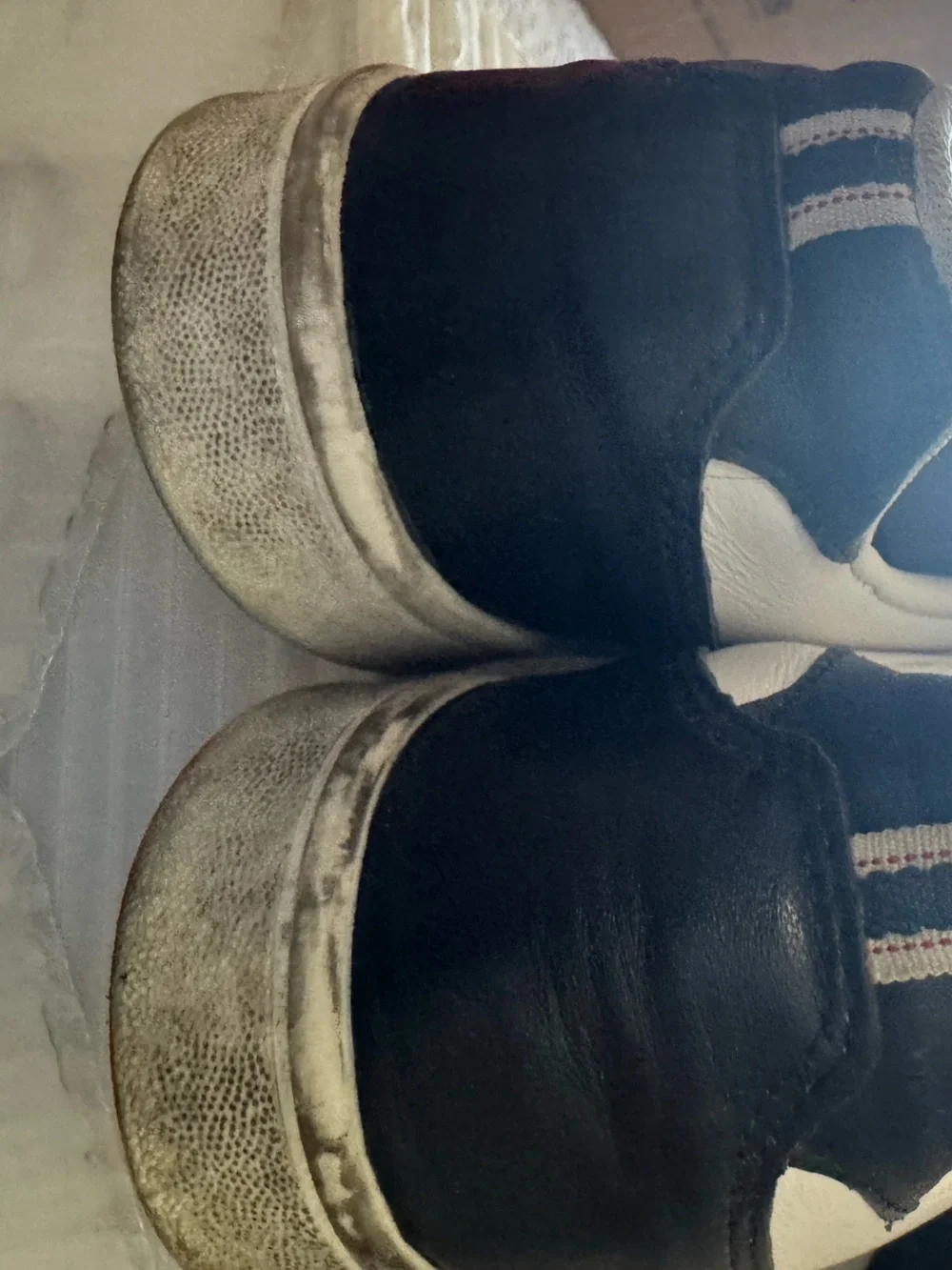 ED Ellen DeGeneres peeking Cat White & Black Low-Top Sneakers - Size 6/36 - Fair